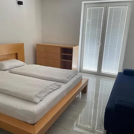 Julian Experience Appartement *