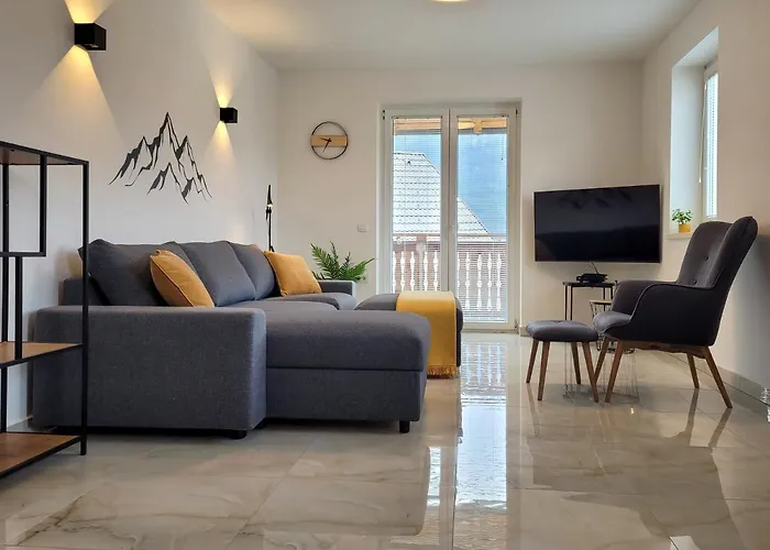 Julian Experience דירה