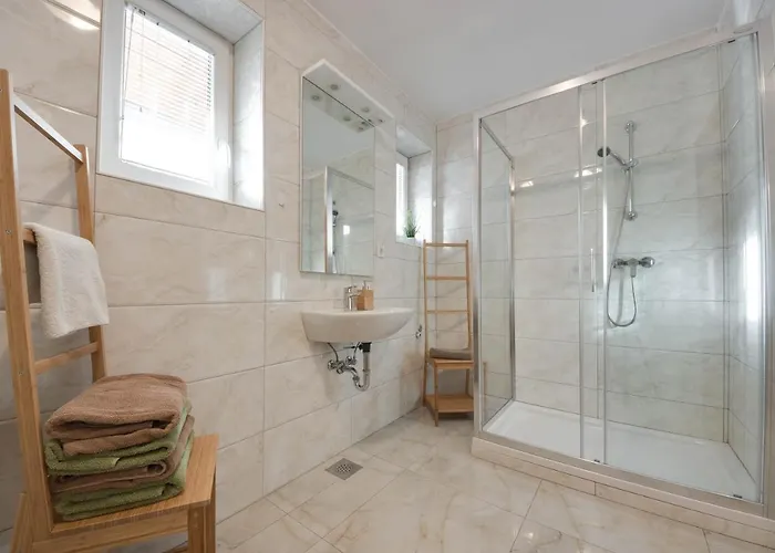 아파트 Julian Experience