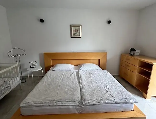 דירה Julian Experience